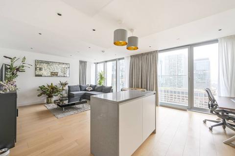 2 bedroom flat for sale, Landmark Pinnacle, Canary Wharf, London, E14