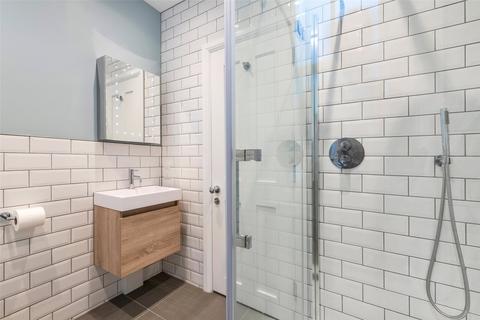 39b Vera Road, London, SW6 6QP