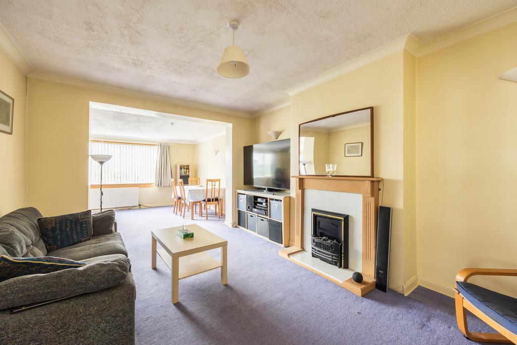 Drum Brae Place, Edinburgh EH12 3 bed semidetached villa for sale £