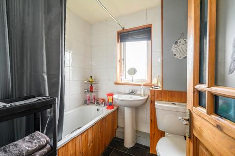 3 Durar Drive, Edinburgh, EH4 7HL