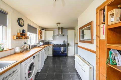 3 Durar Drive, Edinburgh, EH4 7HL