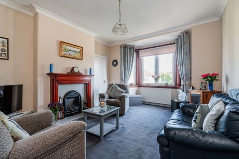 4 Glendevon Park, Edinburgh, EH12 5XB