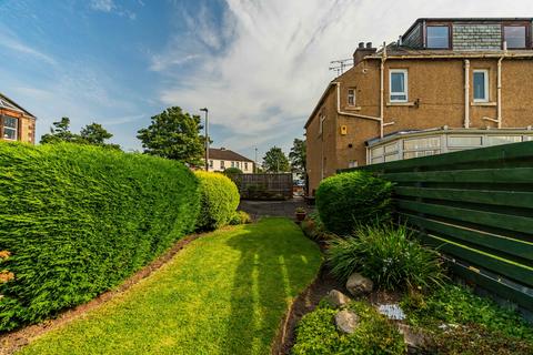4 Glendevon Park, Edinburgh, EH12 5XB