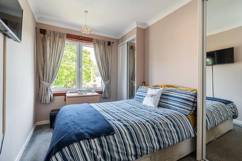 4 Glendevon Park, Edinburgh, EH12 5XB