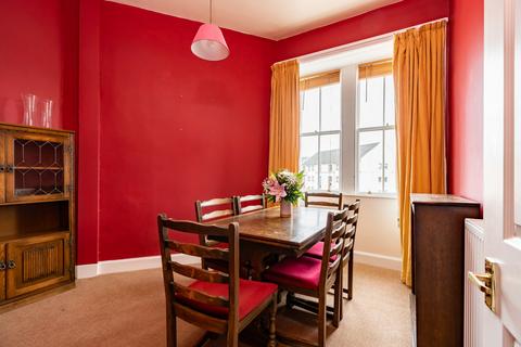 3f3, 62 Eyre Place, Edinburgh, EH3 5EJ