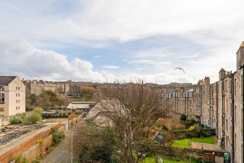 3f3, 62 Eyre Place, Edinburgh, EH3 5EJ