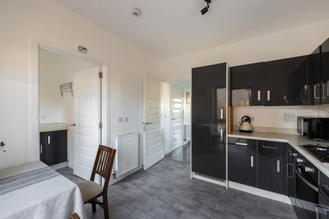 58c Gracemount Drive, Edinburgh, EH16 6RJ