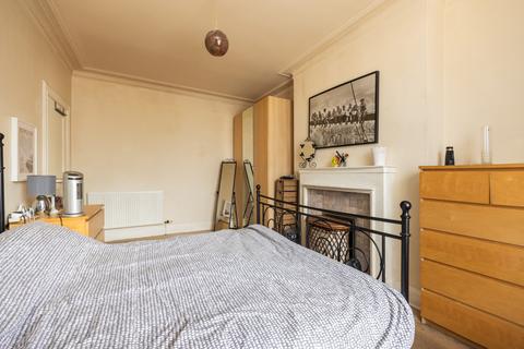 16/1 Glasgow Road, Edinburgh, EH12 8HL