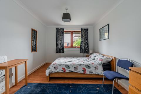 37 Beechmount Park, Edinburgh, EH12 5YT
