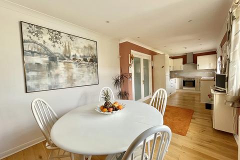 11 Viewforth Road, South Queensferry, EH30 9LY