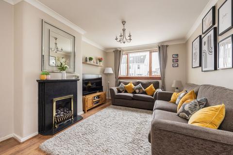 22 Silverknowes Grove, Edinburgh, EH4 5LZ