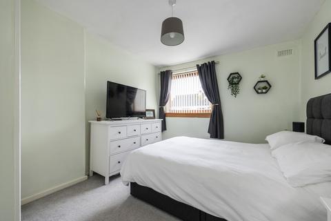 22 Silverknowes Grove, Edinburgh, EH4 5LZ