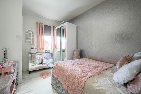 6 Broomhouse Square, Edinburgh, EH11 3RS