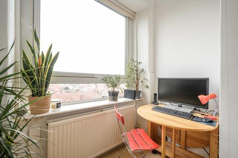 143/14 Granton Road, Edinburgh, EH5 3NL