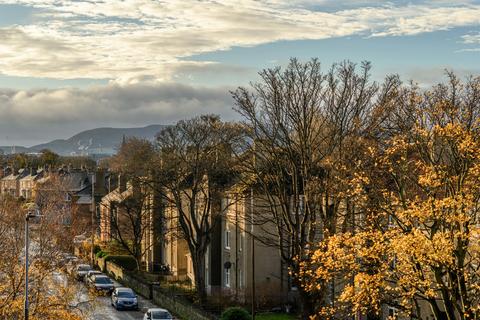 143/14 Granton Road, Edinburgh, EH5 3NL