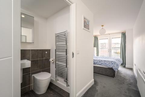 Flat 4, 22 Ashley Place, Edinburgh, EH6 5GB
