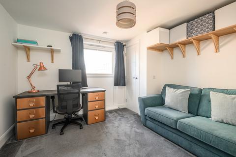 Flat 4, 22 Ashley Place, Edinburgh, EH6 5GB