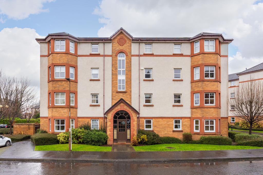 West Ferryfield, Edinburgh EH5 2 bed flat for sale £210,000