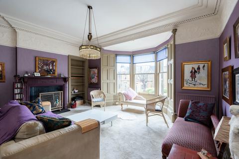 100 Braid Road, Edinburgh, EH10 6AP