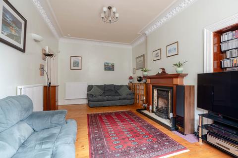 4 Comiston Gardens, Edinburgh, EH10 5QH