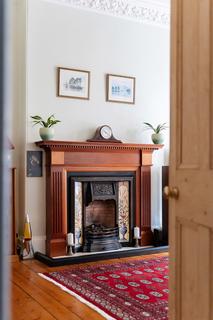 4 Comiston Gardens, Edinburgh, EH10 5QH