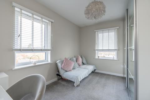 Flat 8, 2 Bowbridge Crescent, Edinburgh, EH17 8UX
