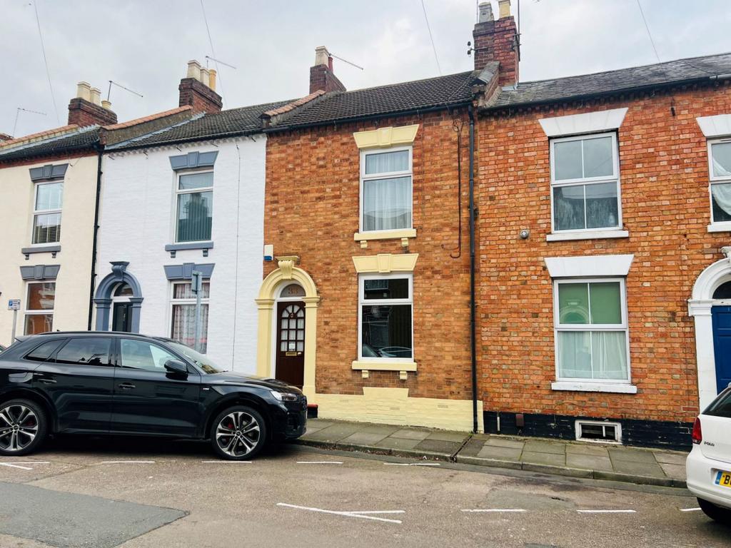 Alexandra Road, Abington, Northampton NN1 5QP 2 bed terraced house for