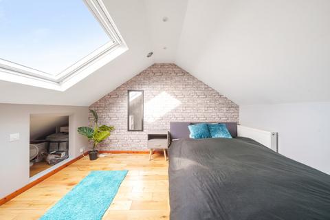 2 Violet Terrace, Uxbridge, UB8 3QG