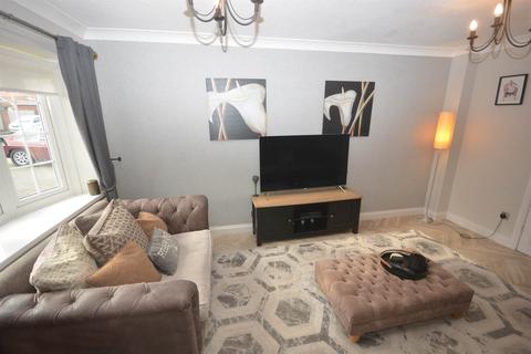 6 Borrowdale Close, East Boldon, NE36 0UH