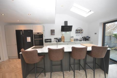 6 Borrowdale Close, East Boldon, NE36 0UH