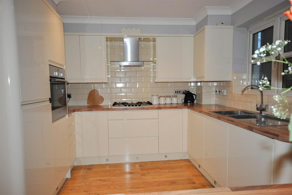 Lavender Grove, Jarrow 3 bed semidetached house for sale £195,000