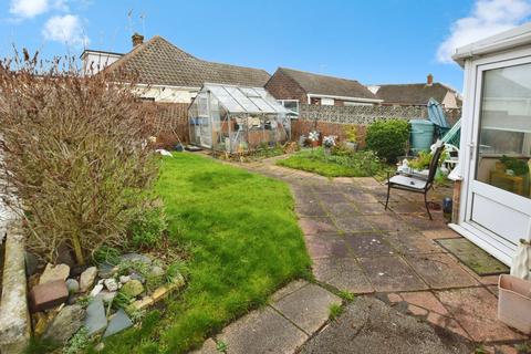 16 Elmstead Close, Corringham, Stanford-le-hope, SS17 9EL