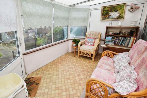 16 Elmstead Close, Corringham, Stanford-le-hope, SS17 9EL