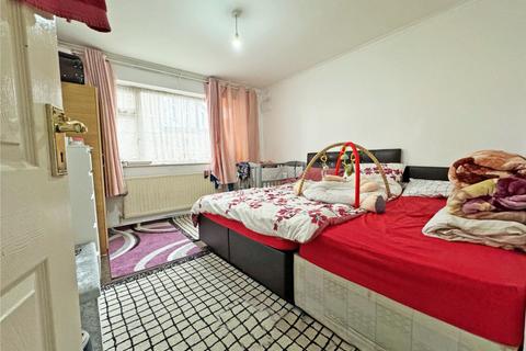 2 bedroom flat for sale, Spencer Road, Ilford, IG3