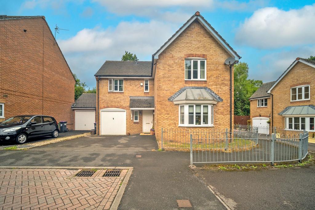 Coed Eva, Cwmbran NP44 4 bed detached house for sale £370,000