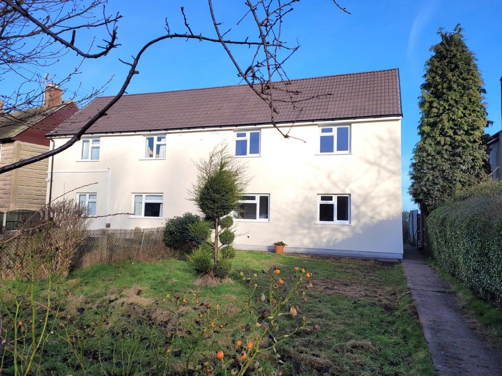 Greenways, Chorley, Lichfield... 3 bed end of terrace house to rent £1,100 pcm (£254 pw)