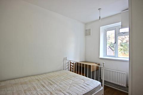3 bedroom flat to rent - Park View, Collins Road, London, N5