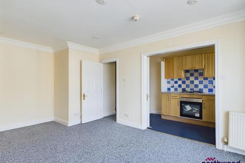 2 bedroom flat for sale, Queens Gardens, Eastbourne, BN21