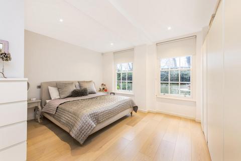 3 bedroom flat for sale, South Lodge, Circus Road, St John's Wood, NW8