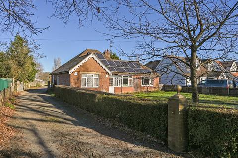 4 bedroom bungalow for sale, Magpie Hall Road, Stubbs Cross, Ashford, Kent, TN26
