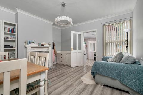 3 bedroom terraced house for sale - Fengate, Peterborough, PE1