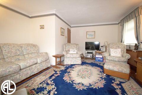 2a Castles Close, Stotfold, Hitchin, SG5 4BY