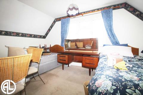 2a Castles Close, Stotfold, Hitchin, SG5 4BY