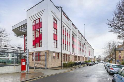 1 bedroom flat for sale, Eaststand Apartments, London, N5