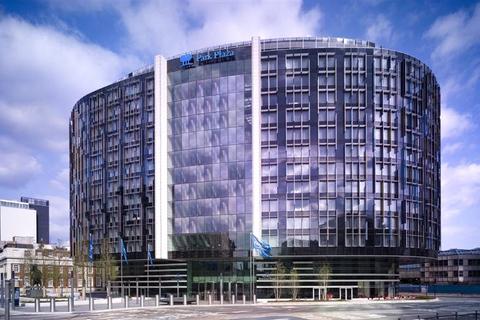 1 bedroom property for sale, Park Plaza Westminster Bridge, South Bank SE1