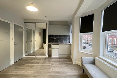undefined, Stockwood Crescent, Luton, Bedfordshire LU1