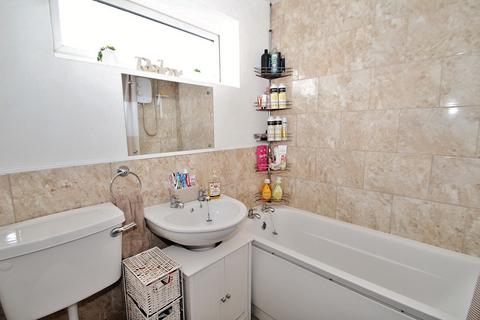 7 Fieldmere Close, Witney, OX28 5DA
