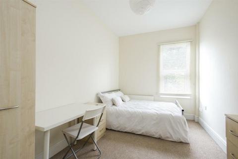 4 bedroom apartment to rent, Charrington Street, Camden, London, NW1