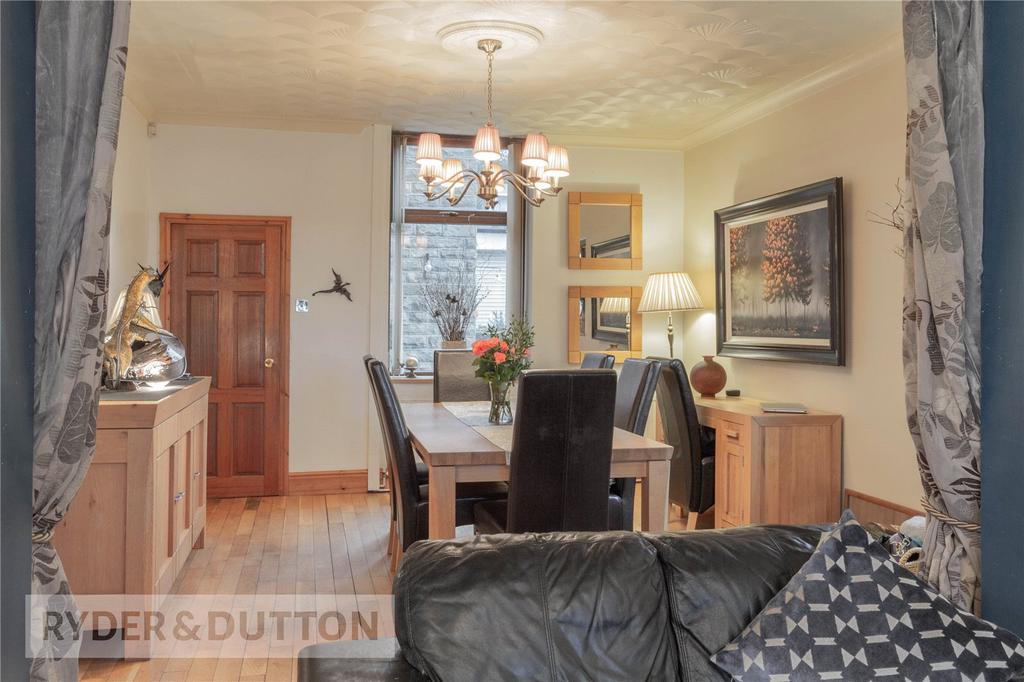 Sitting/ D Room