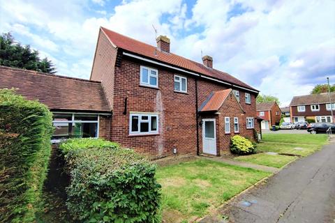 4 bedroom semi-detached house to rent, Cabell Road, Guildford, Surrey, GU2